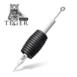 tubi-white-tiger-con-ago-30